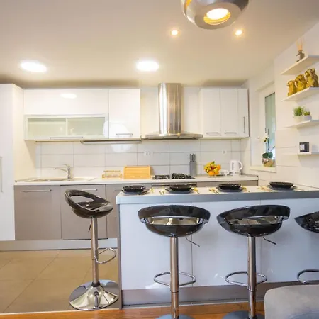 Apartman Lastavica *